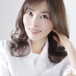 監修者・中村仁美 監修者・中村仁美